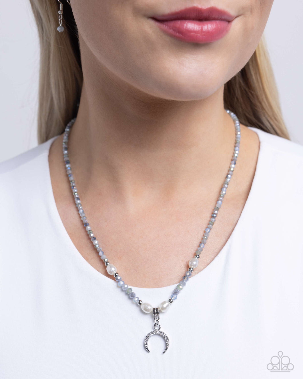 Open Door Jewelry - Trendy Trenchant - Silver Necklace - Paparazzi Accessories