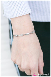 five-dollar-jewelry-a-little-bit-of-heaven-paparazzi-accessories