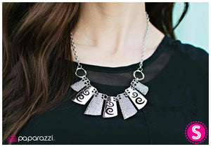 five-dollar-jewelry-survival-of-the-glitziest-paparazzi-accessories