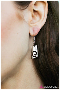 Open Door Jewelry - Survival Of the Glitziest Necklace - Paparazzi Accessories