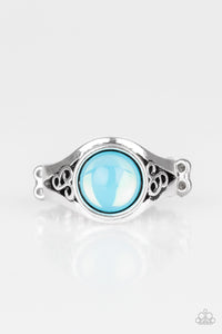 five-dollar-jewelry-it-just-goes-to-glow-blue-ring-paparazzi-accessories