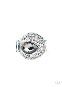 five-dollar-jewelry-stepping-up-the-glam-silver-ring-paparazzi-accessories