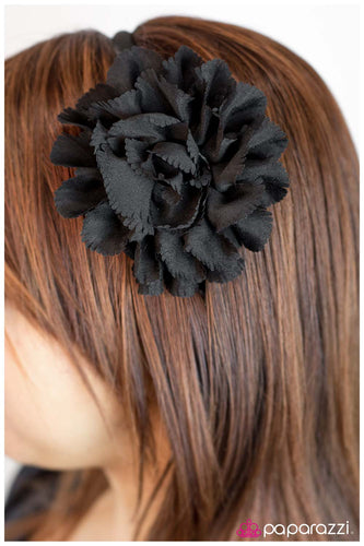 five-dollar-jewelry-fringe-with-benefits-black--paparazzi-accessories