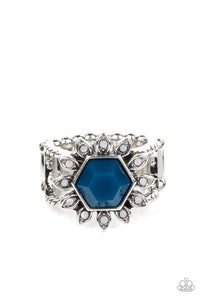 five-dollar-jewelry-wonderfully-wallflower-blue-ring-paparazzi-accessories