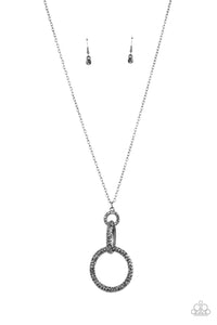 five-dollar-jewelry-radiant-ringleader-silver-necklace-paparazzi-accessories