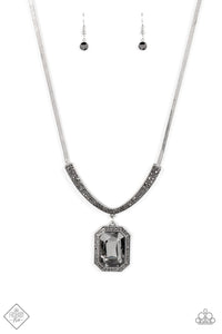five-dollar-jewelry-fit-for-a-drama-queen-silver-necklace-paparazzi-accessories