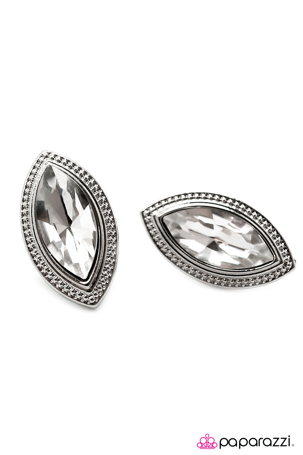 Open Door Jewelry - Im A Flirt Post Earrings - Paparazzi Accessories