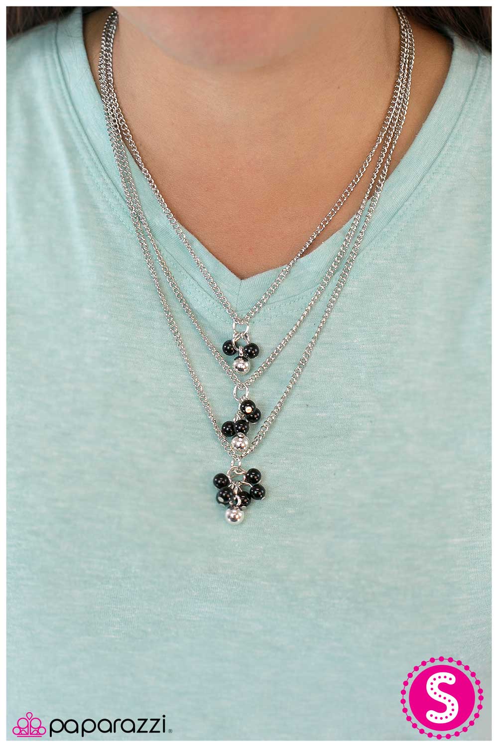 five-dollar-jewelry-its-showtime-black-paparazzi-accessories