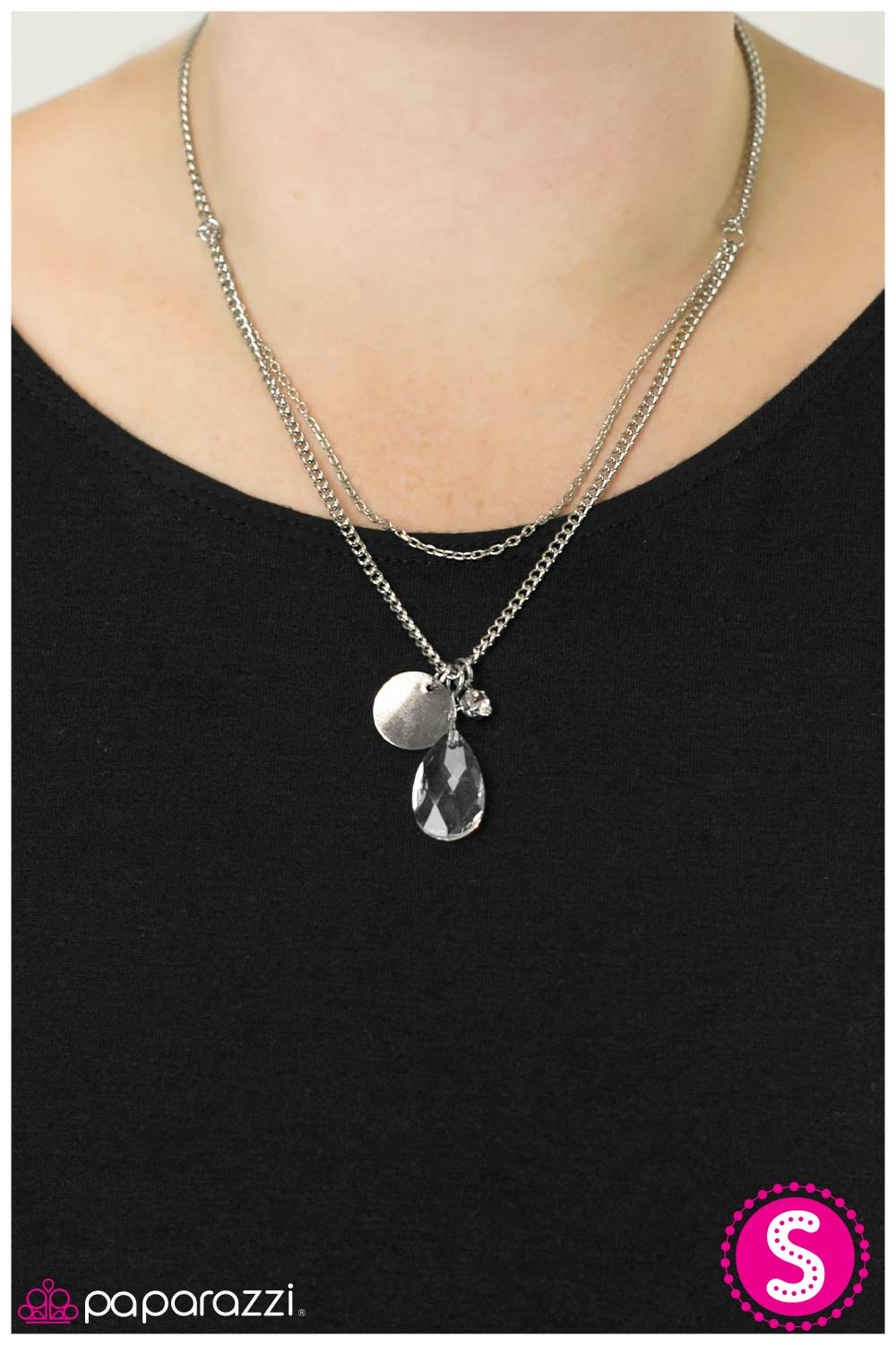 five-dollar-jewelry-viva-las-vegas-white-necklace-paparazzi-accessories