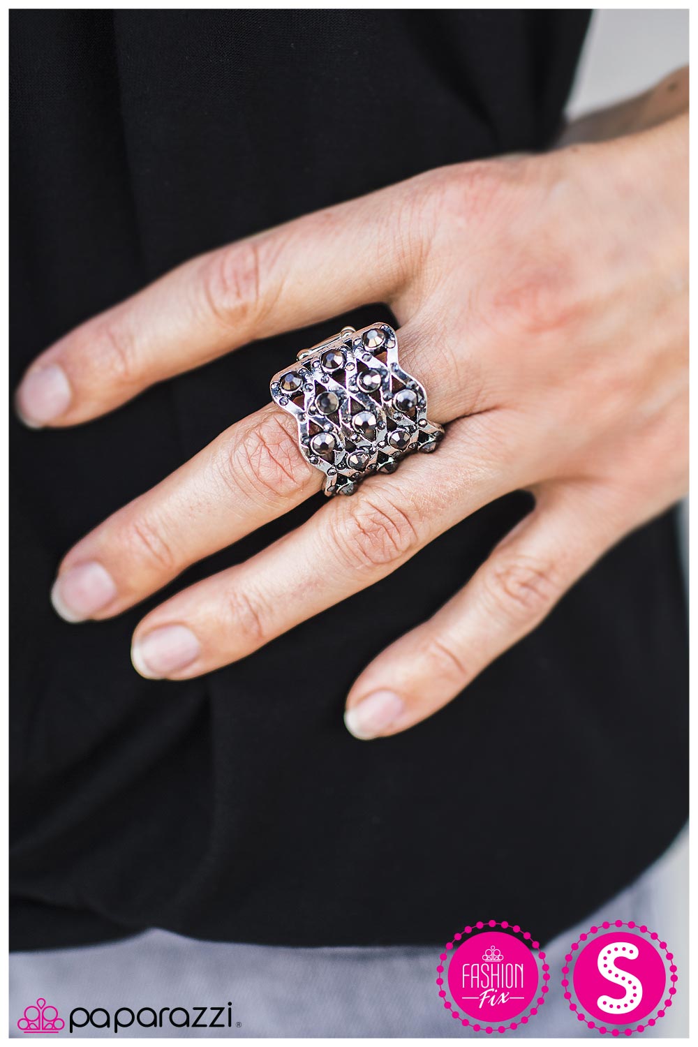 five-dollar-jewelry-an-eye-for-fashion-silver-ring-paparazzi-accessories