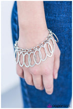Load image into Gallery viewer, five-dollar-jewelry-the-oval-office-paparazzi-accessories
