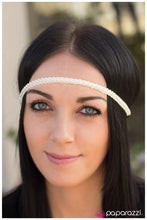 Load image into Gallery viewer, five-dollar-jewelry-pearl-perfection-white--paparazzi-accessories
