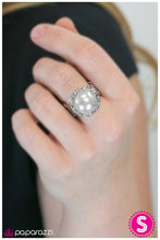 Load image into Gallery viewer, five-dollar-jewelry-queen-of-the-sea-paparazzi-accessories

