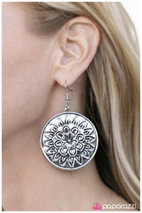 five-dollar-jewelry-flower-bomb-paparazzi-accessories